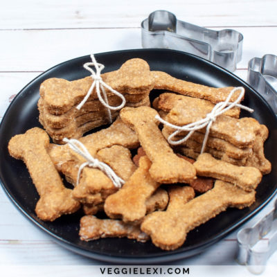 Peanut Butter Banana Oat Dog Treats, Vegan and Gluten Free - by Veggie Lexi