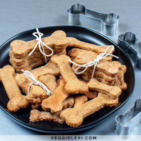 Peanut Butter Banana Oat Dog Treats, Vegan and Gluten Free - by Veggie Lexi