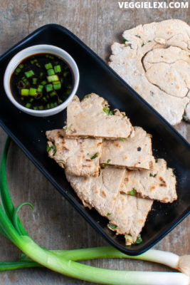 Healthy and delicious scallion pancakes that are made with oat flour. Vegan, gluten free, and oil free! #veggielexi #veganrecipes #glutenfreerecipes - by Veggie Lexi